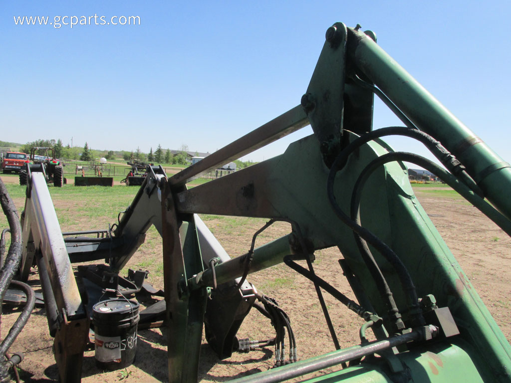 740 LOADER 7FT W/ GRAPPLE